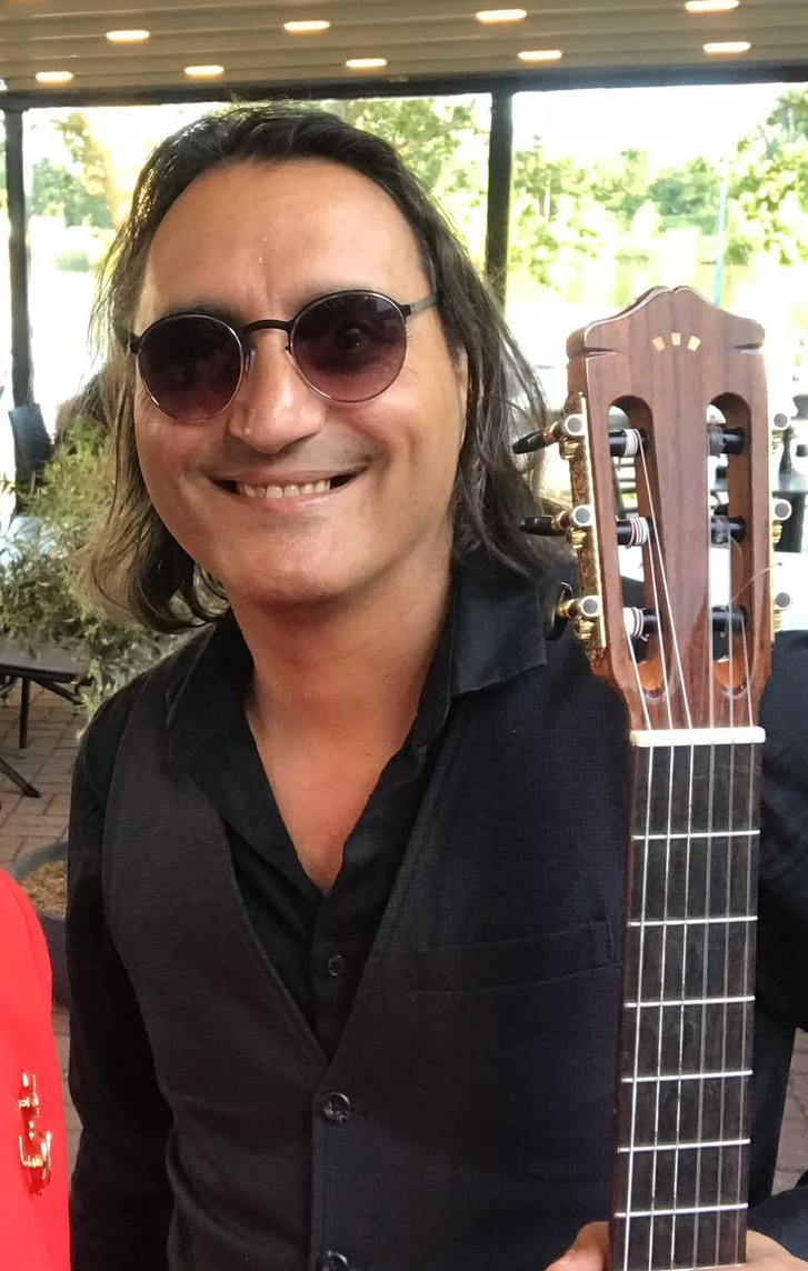 Gabor – Lead Guitar John-Paul Band